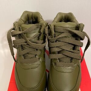 Nike Air Max Goadome Kids Size 12c